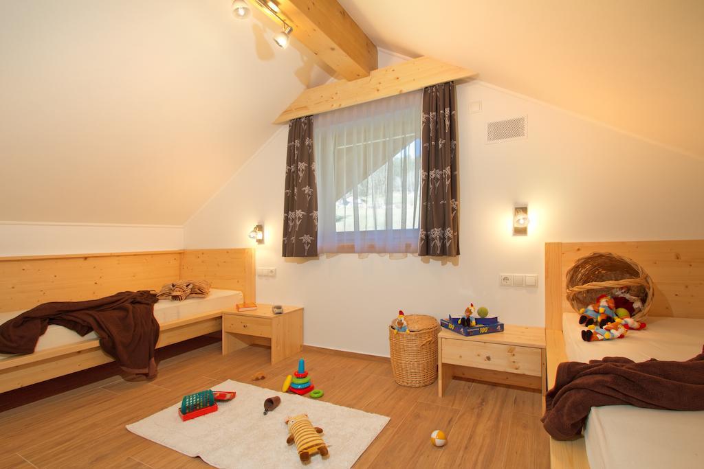 Stiflerhof Appartement Pfalzen Kamer foto