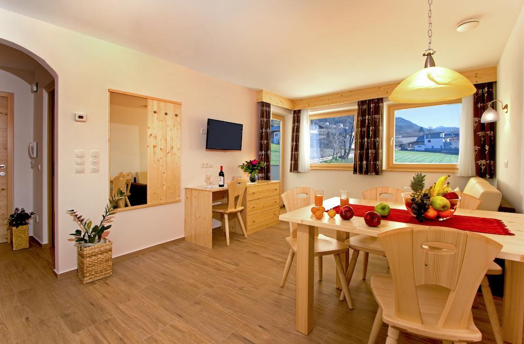 Stiflerhof Appartement Pfalzen Kamer foto