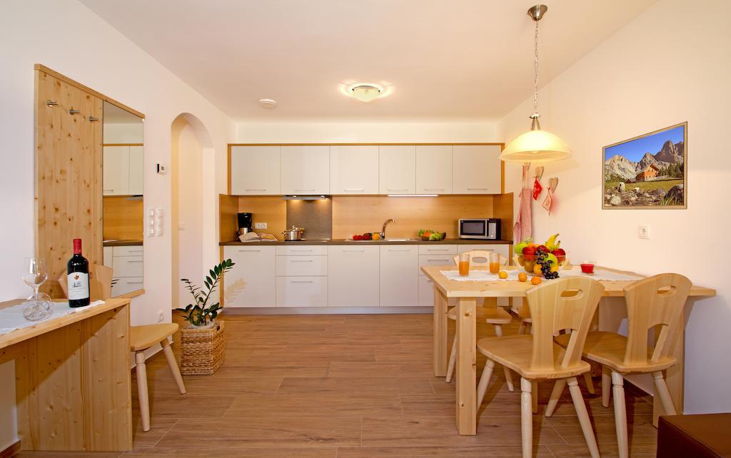 Stiflerhof Appartement Pfalzen Kamer foto